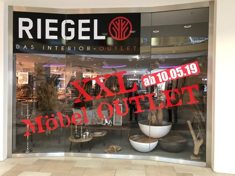 Erste Einblicke in XXLMöbelOutlet von Riegel Interior